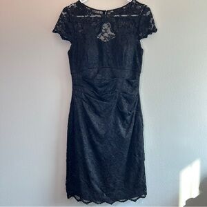 Eliza J Lace Round Neck Cap Sleeve Sheath Dress Size 6